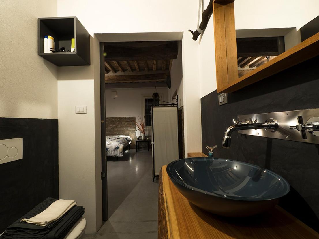 Zucchero Sui Baffi- Food Lovers B&B มานโตวา ภายนอก รูปภาพ